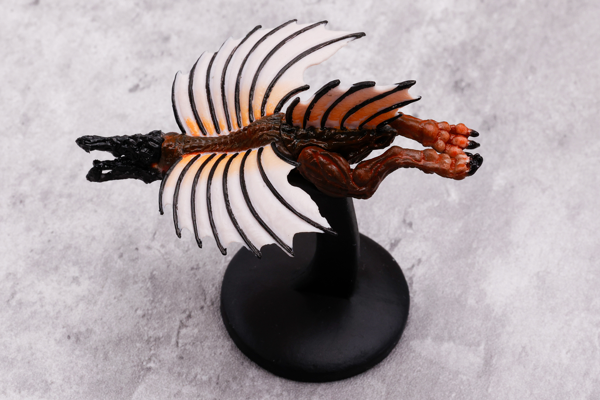 元々「シュリーカー」から進化したものということで、「アスブラスター」にも手はない