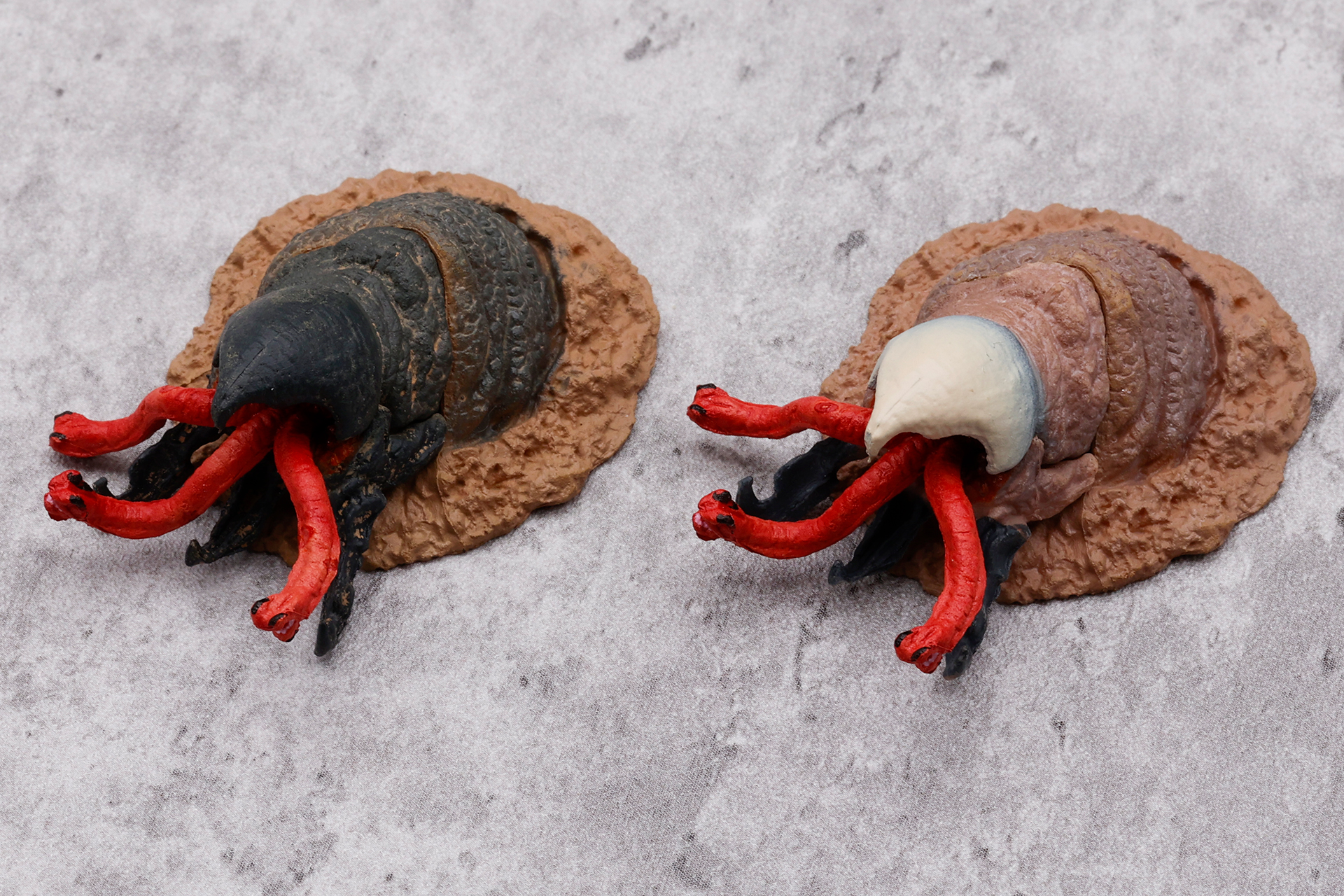 同じく、「グラボイド」とシークレットの「エル・ブランコ」の地中から這い出しているところを再現して並べてみた