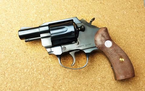 値下げ！【超美品】CAW　M1911A1　モデルガン　ブルーイング　専用ケース CAW M1911A1 発火式モデルガン ブルーイング 予備バレル付