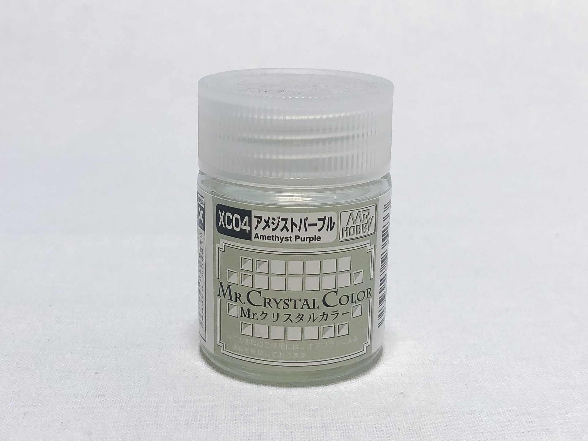 今回の作例にて使用したパール塗料「GSIクレオス Mr.クリスタルカラー アメジストパープル」
