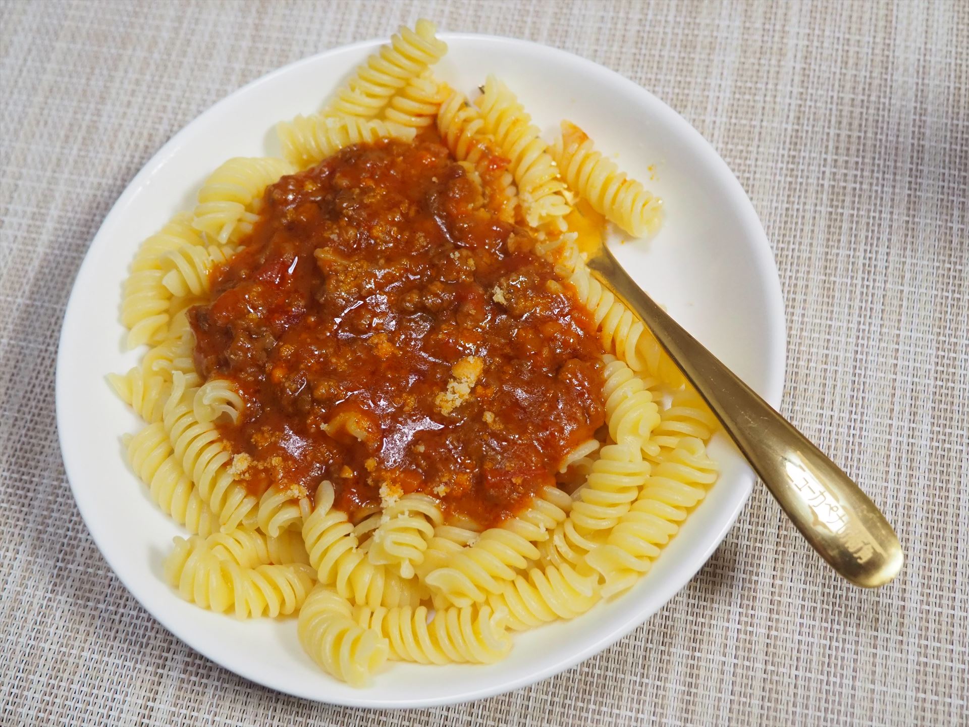 スクリューマカロニとボロニア風ミートソースの組合せ。こちらもとても美味しかった