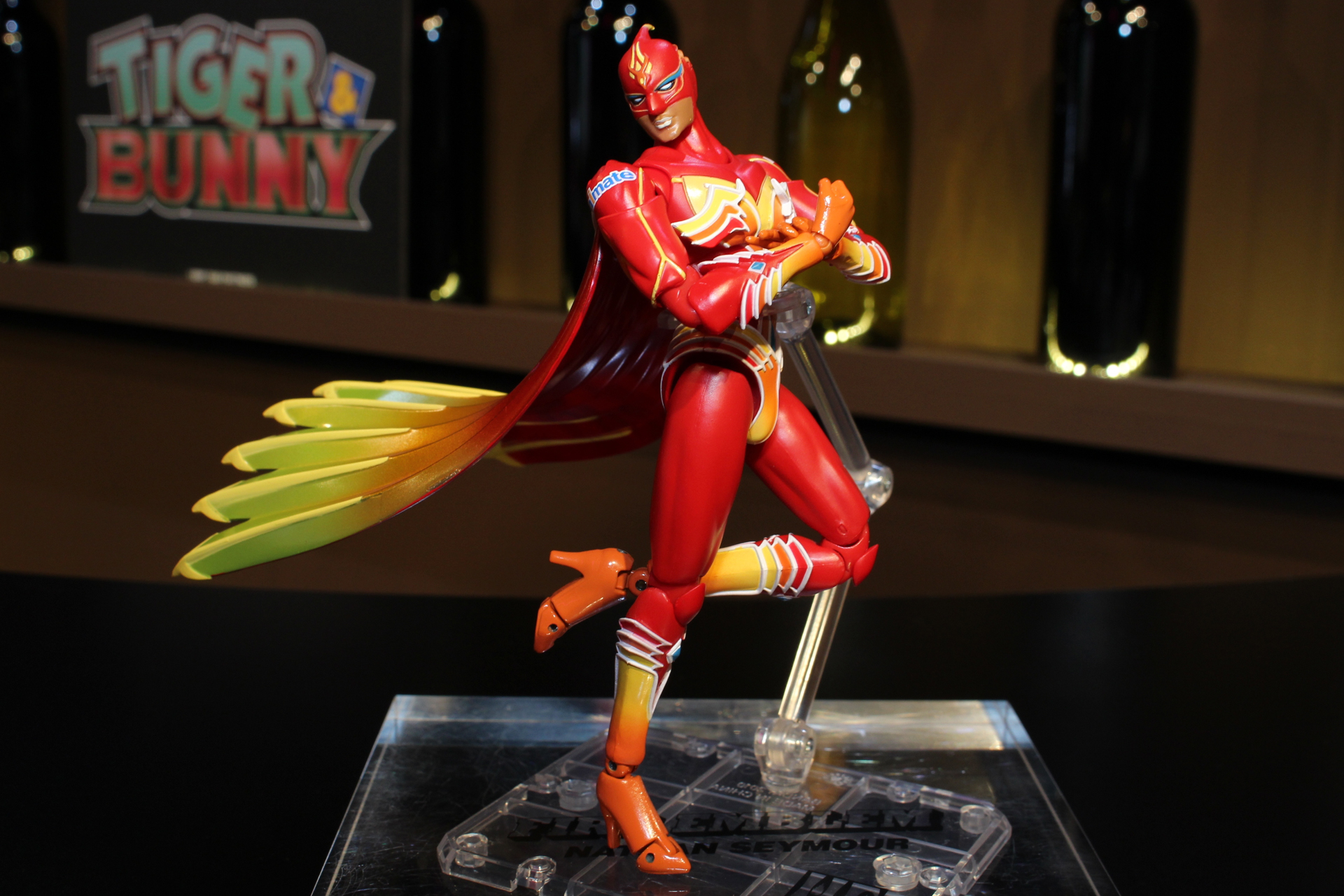 「S.H.Figuarts ファイアーエンブレム」。2013年7月発売