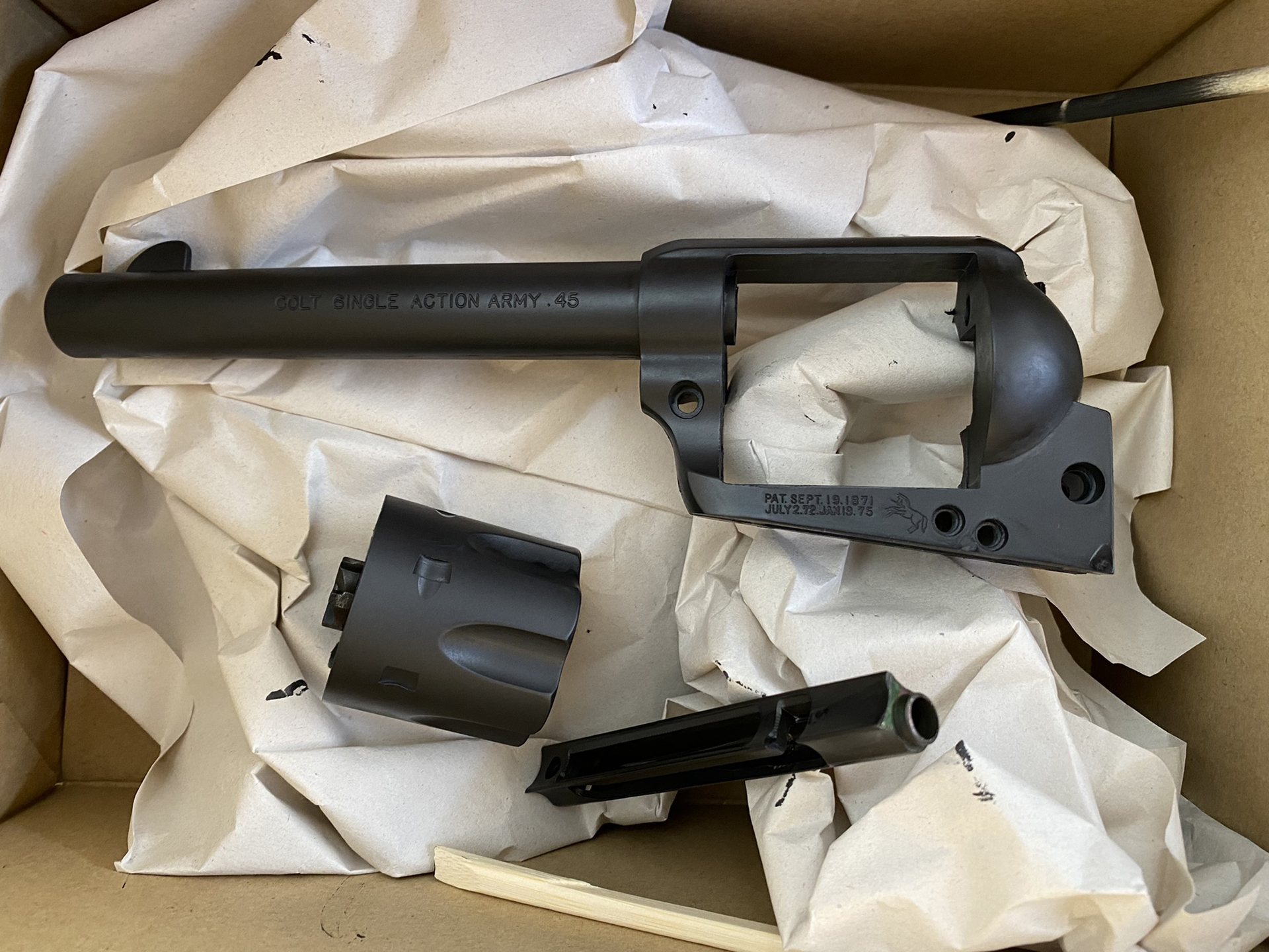 ケミカルカラーを吹きかけ、1日乾燥、という工程を3日間繰り返した