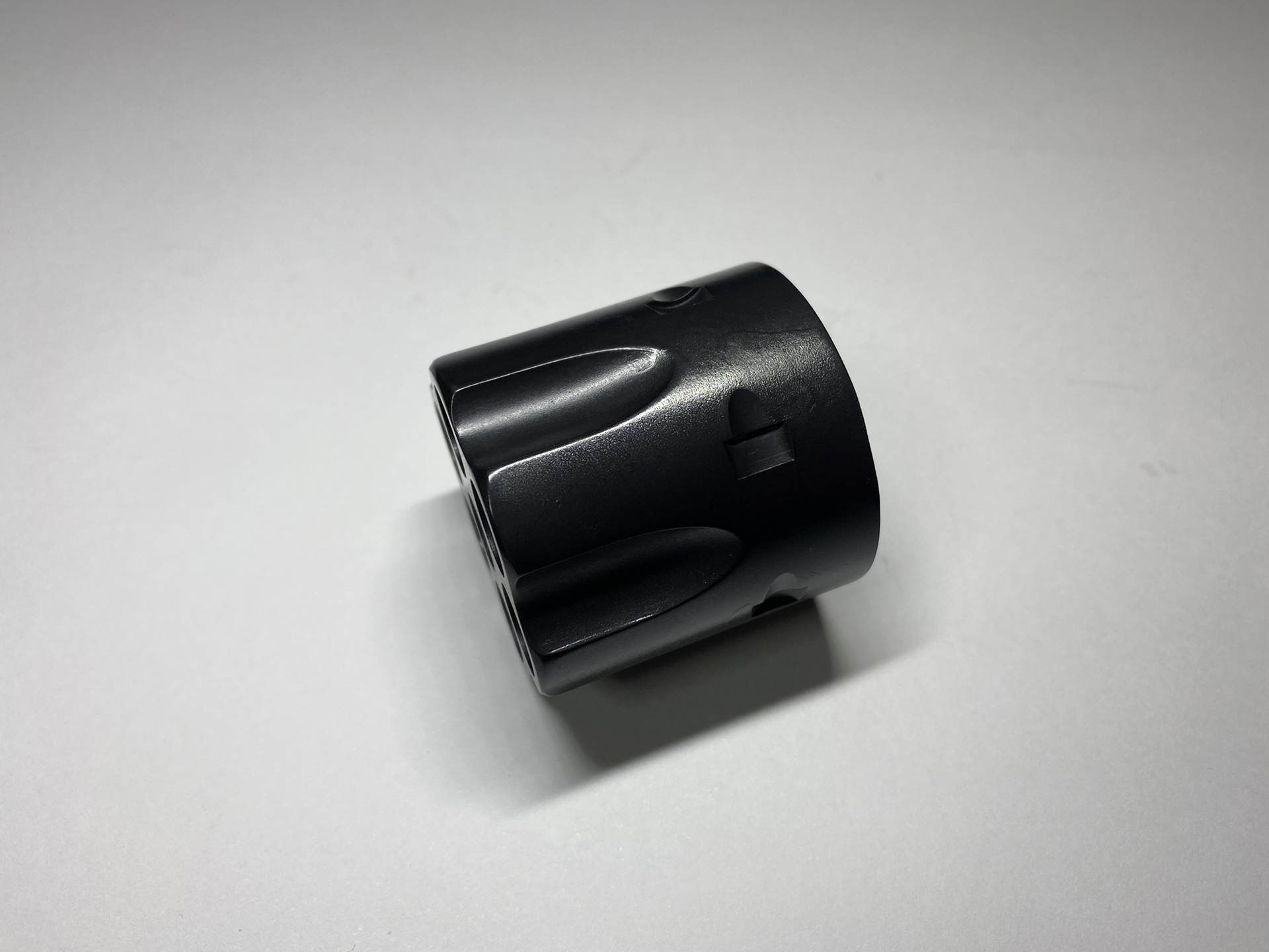 シリンダーもギラリと光る感じに