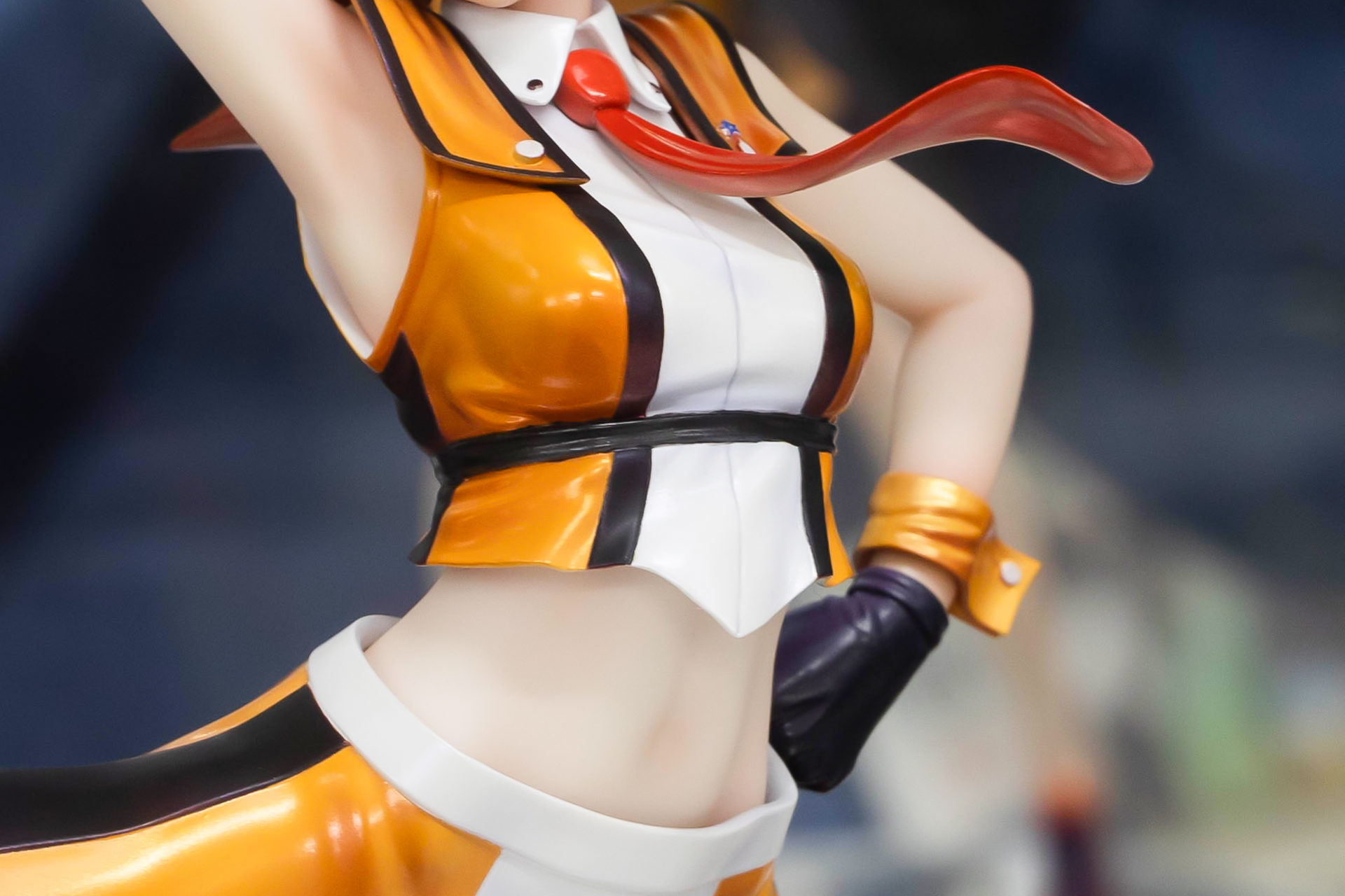 ぴっちりとした衣装のためか、ボディラインもよく出ている。