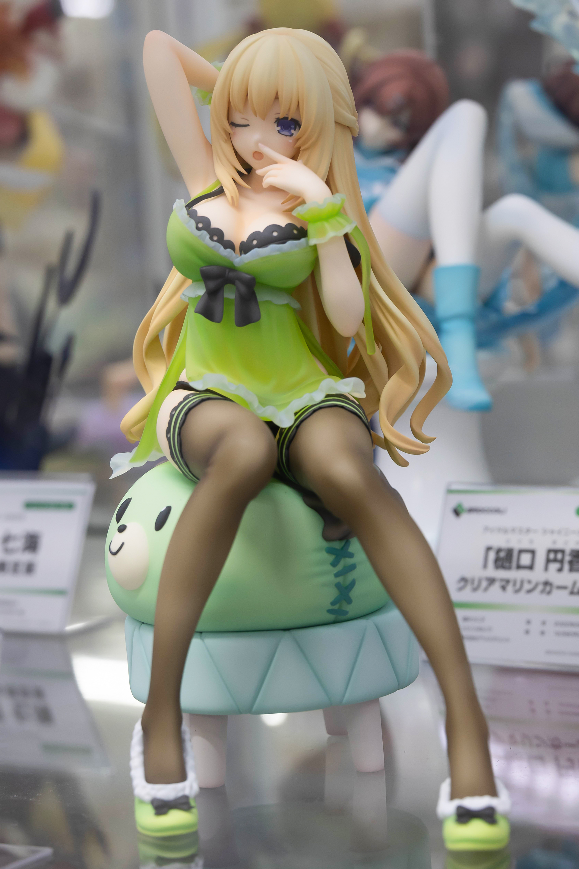 見る角度によっても、セクシーさが増す!?