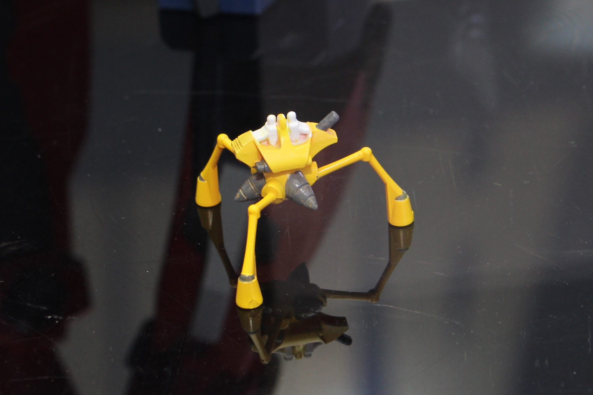 同スケールの白兵専用起動メカ「ジョング」。小さいながら完成度が高く、たくさん欲しくなってしまう