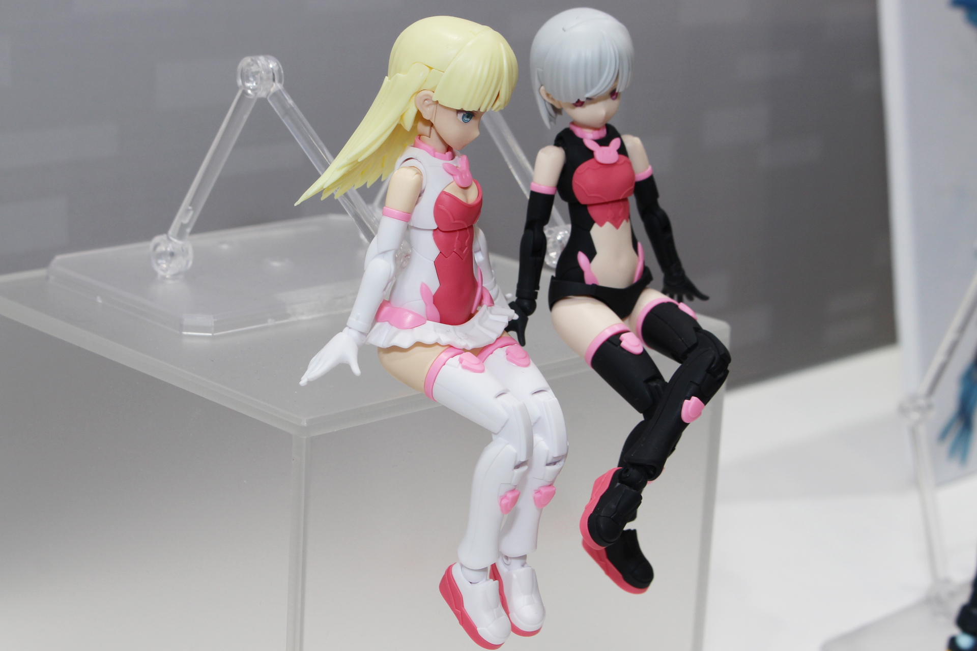 座りポーズ用のリリネルのスカートのパーツ