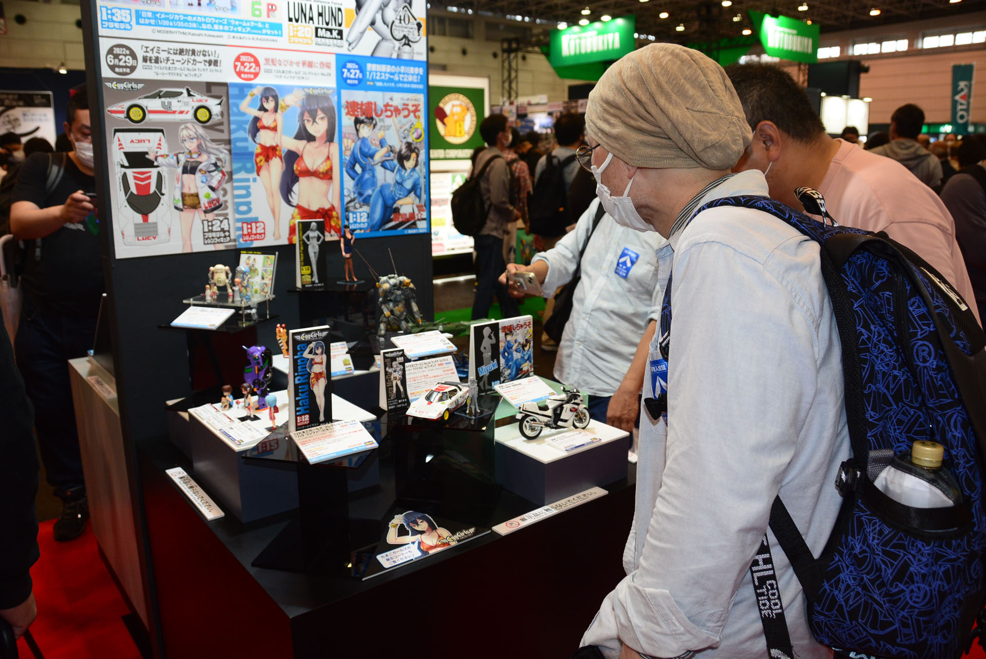 新製品を見たり、担当者と言葉を交わすのはホビーショーならではの楽しさだ