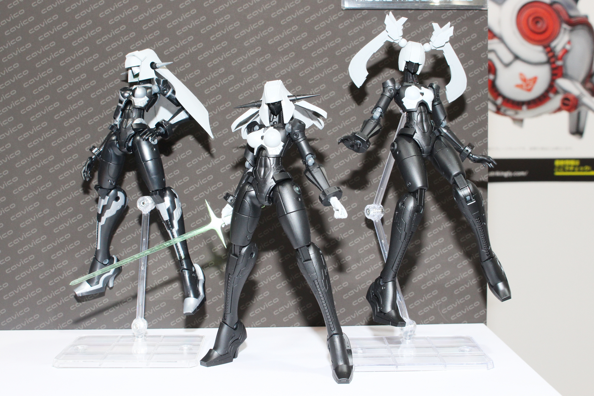 MoMoのバリエーションの試作品。髪型だけでもずいぶん印象は変わる