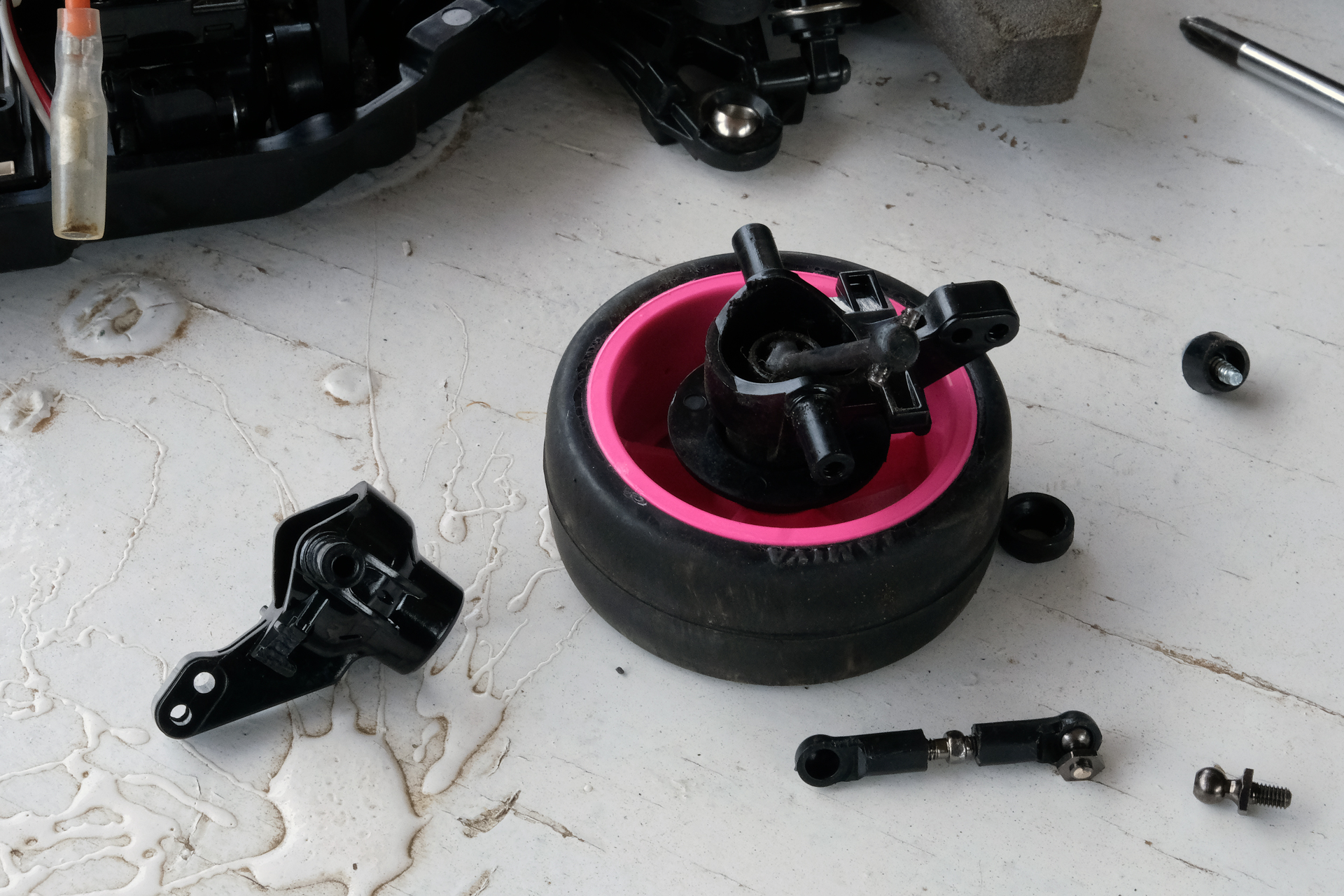 アップライトを交換した。また折れるようなら対策を考えたい