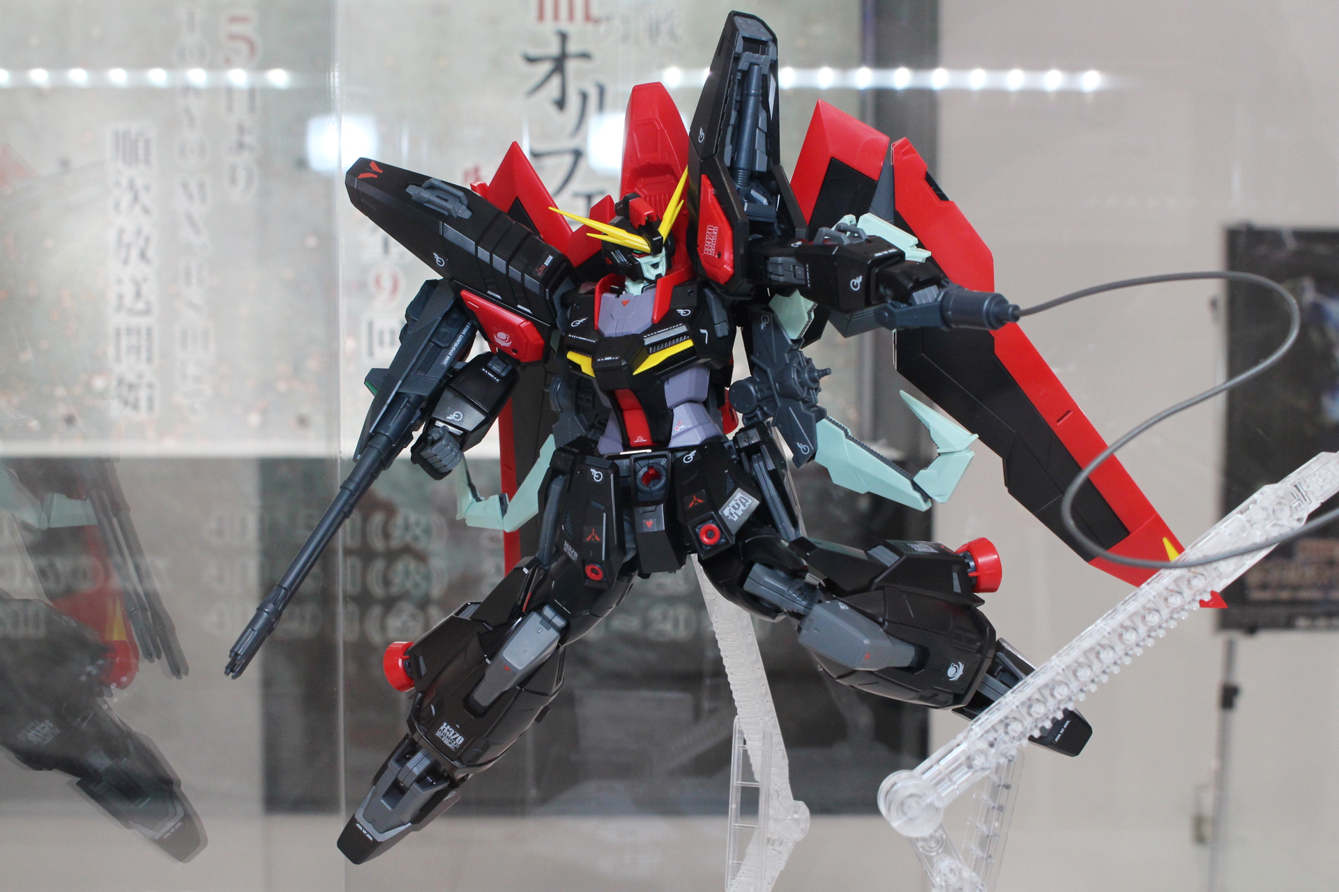 「FULL MECHANICS 1/100 レイダーガンダム」。5月21日発売。価格は5,500円（税込）