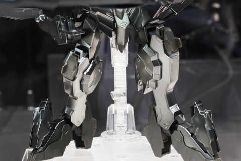 特別企画】【ガンダムベース撮り下ろし】4つのサブアームを持つ機体の
