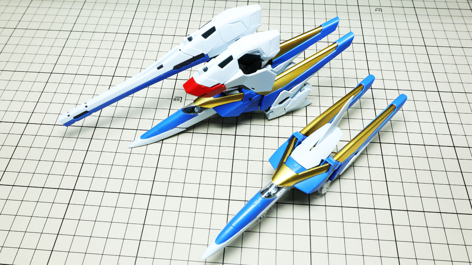 2機のV2コアファイターが完成します！