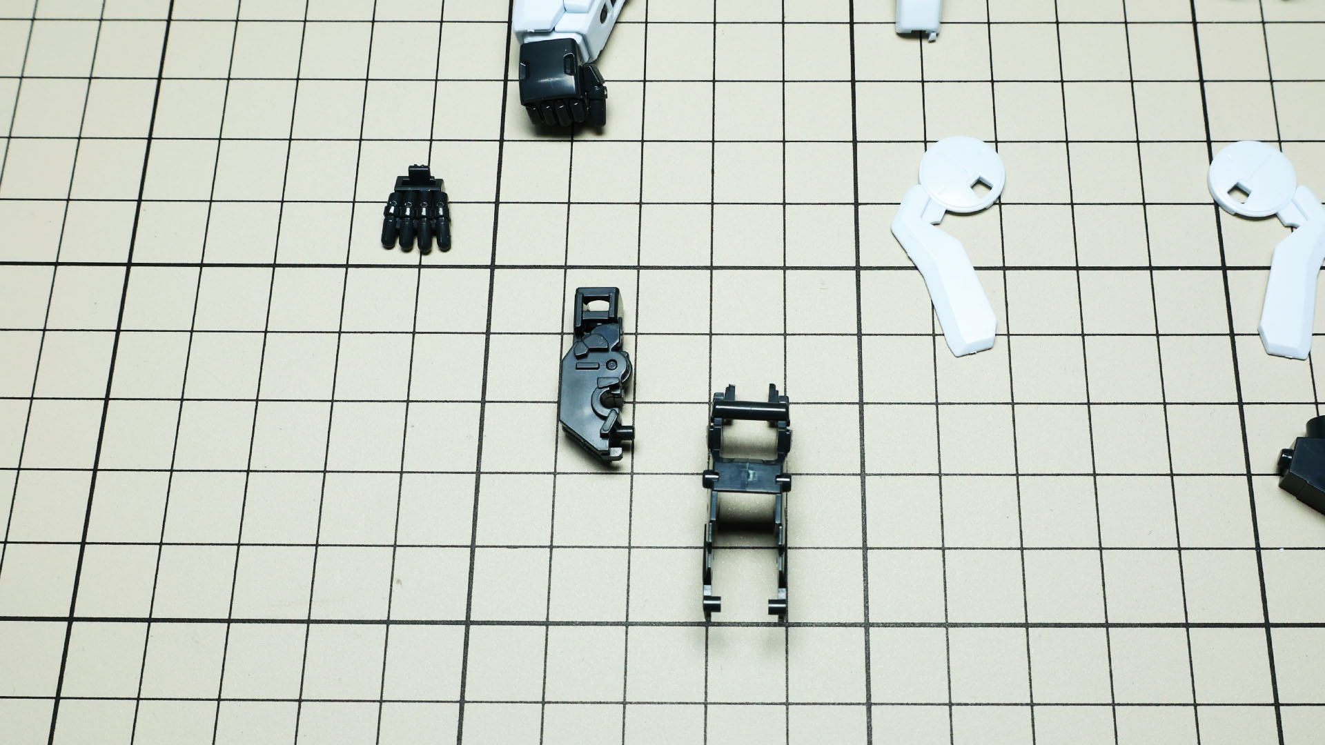 そのおかげか可動や剛性感にも影響は与えません