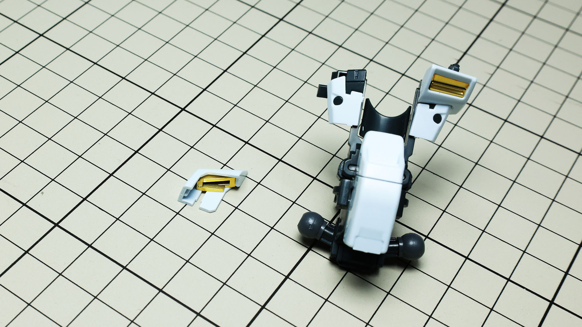 これでV2ボトムリム（ブーツ）の基部が完成しました