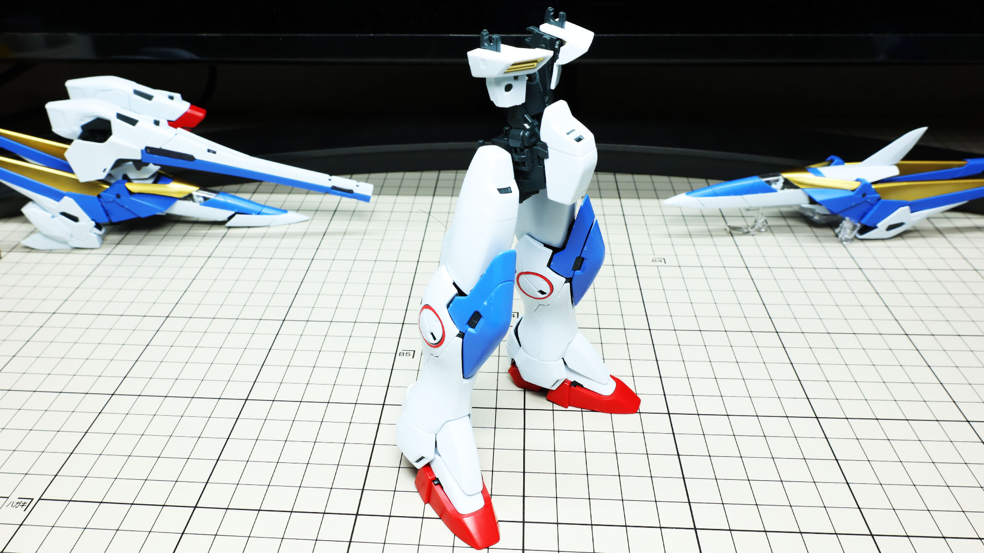 すべて組み上げるとV2ボトムリム（ブーツ）が完成！