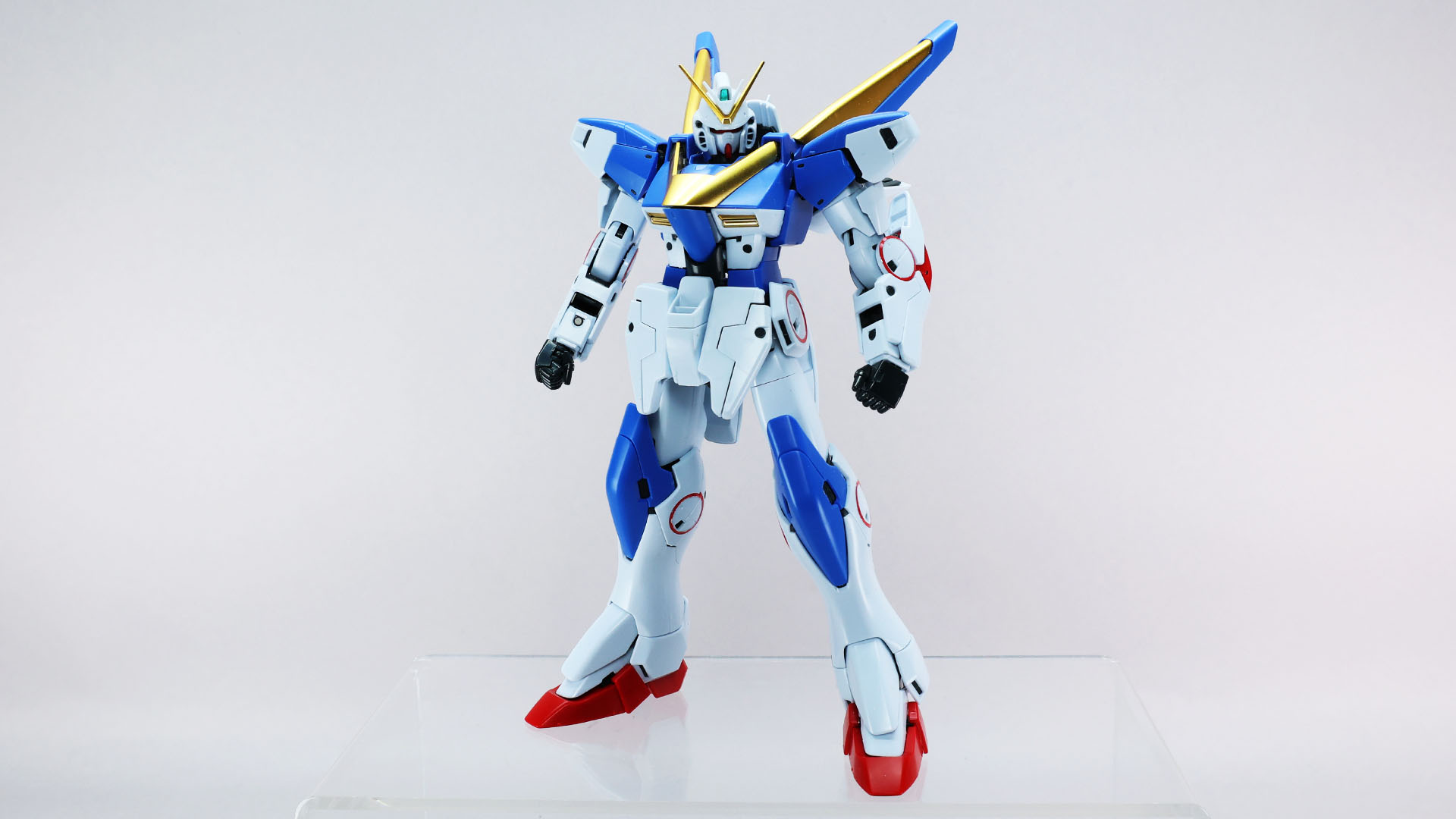 どこをとっても破綻のないデザインのV2ガンダムがついに！