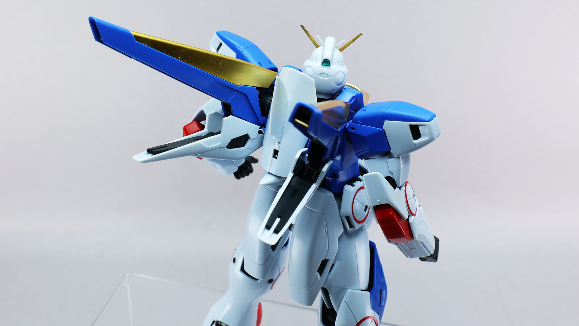 ミノフスキー・ドライブ本体のカラーリングやメカフレームのコントラストがすばらしい