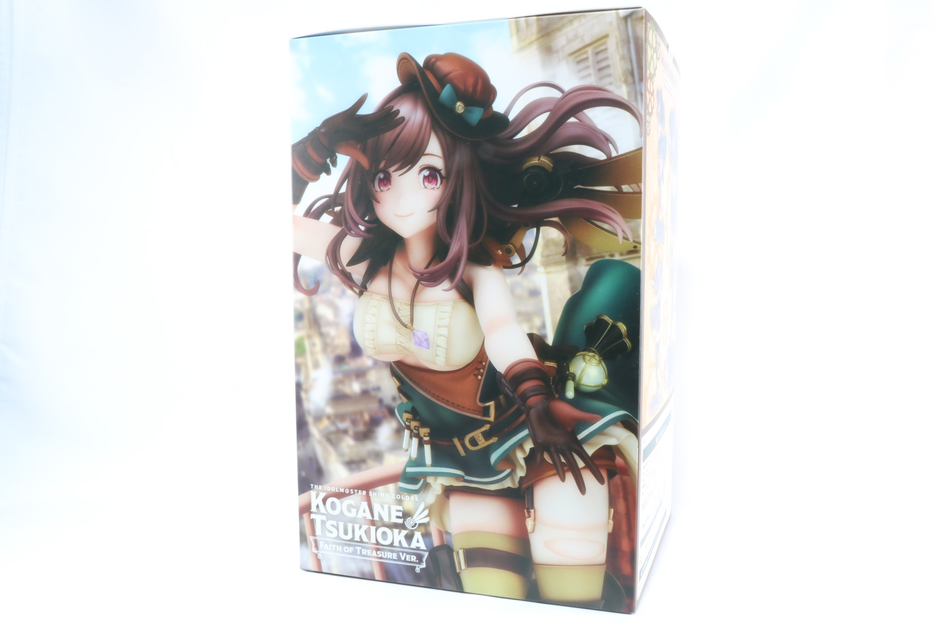 側面にはモチーフとなったイラストを再現したプリント