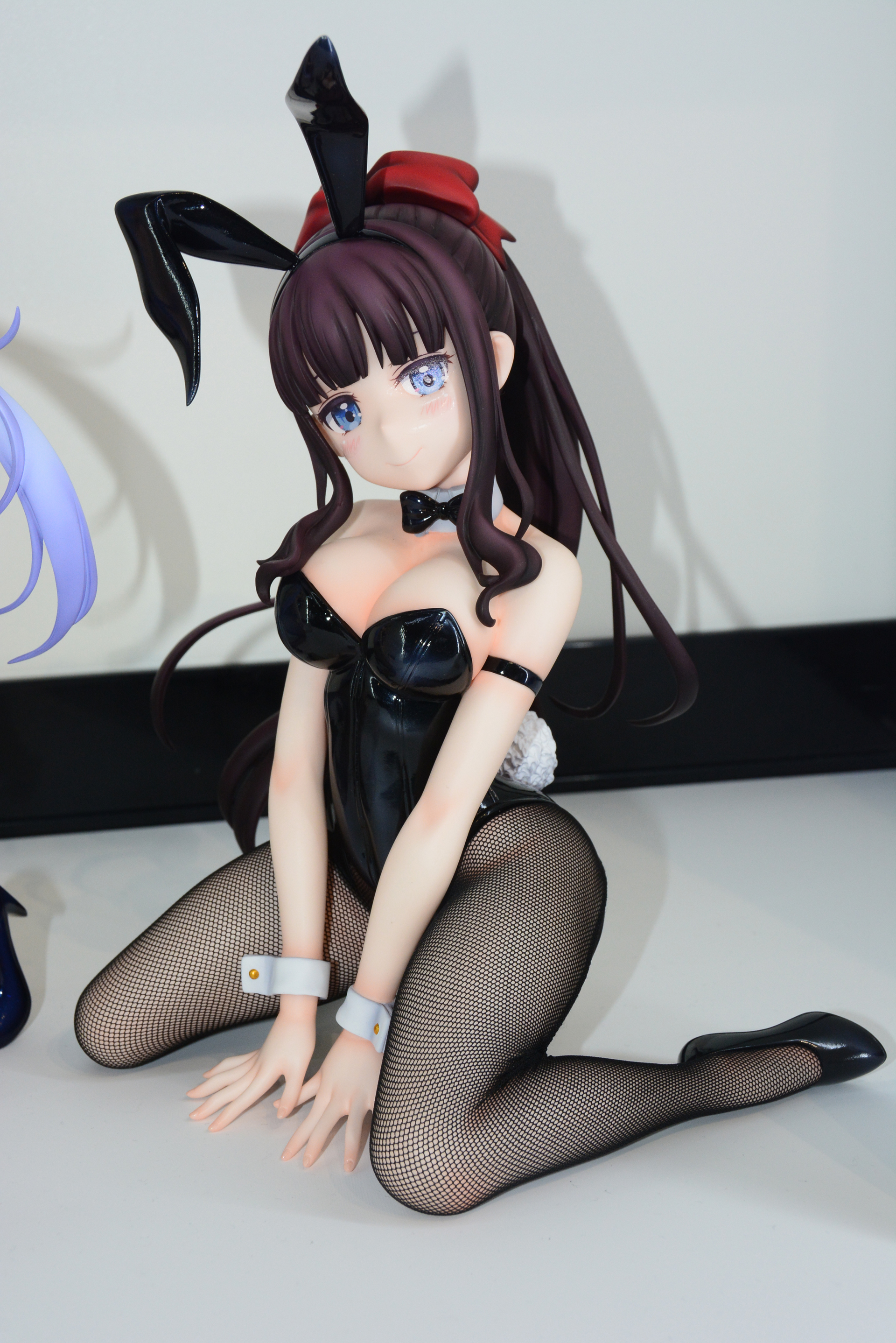 こちらもアニメ「NEW GAME!」のキャラクター。かわいらしい表情と肉感的なボディの表現が魅力だ