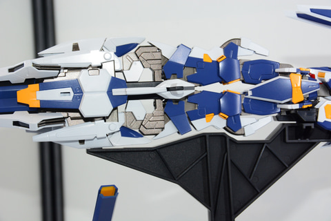 ワンホビG】「一撃必殺！ バスタァァキャノンッ！！」。全高350mmのSRX