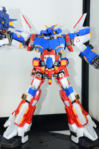 ワンホビG】「一撃必殺！ バスタァァキャノンッ！！」。全高350mmのSRX