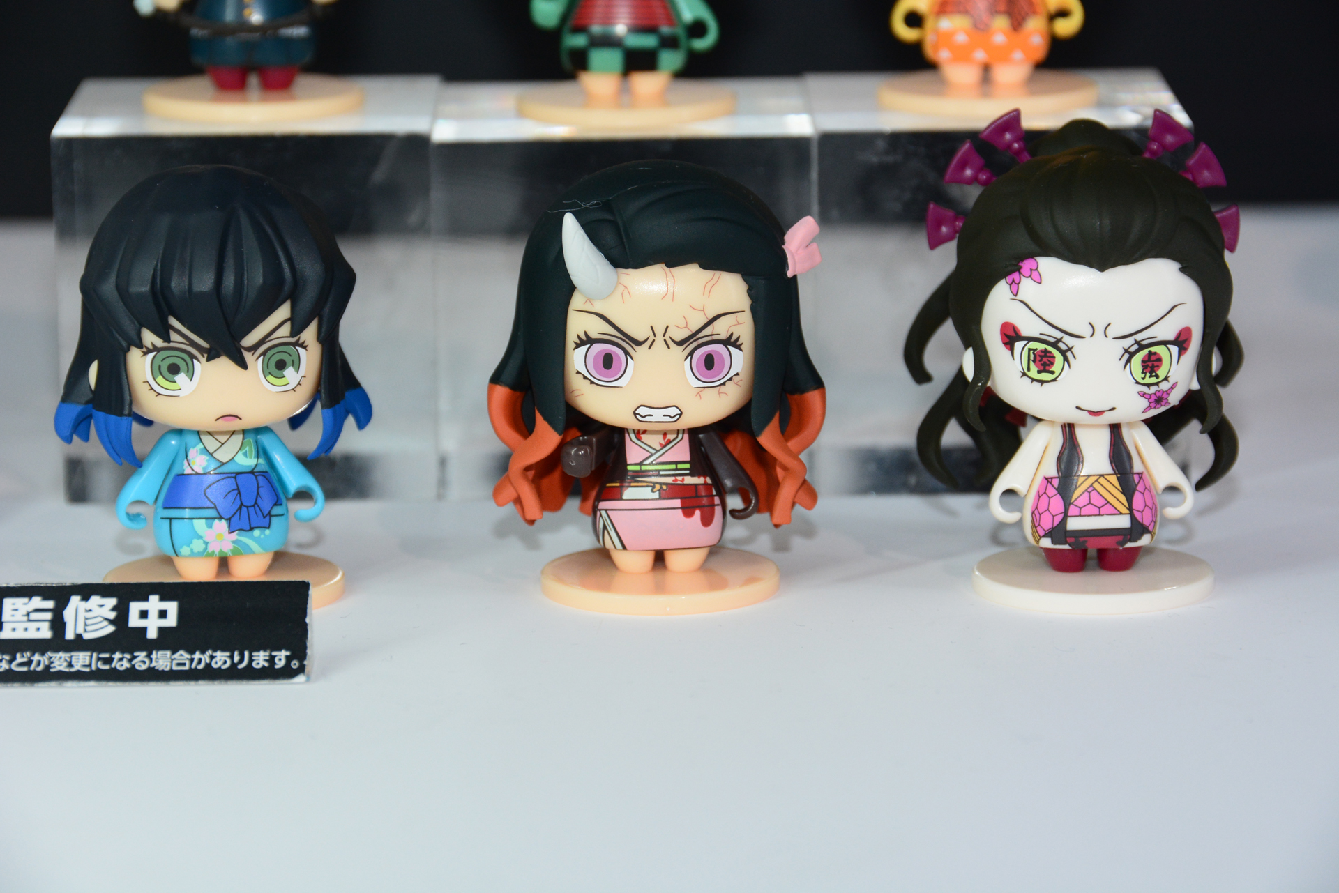 1回500円のカプセルフィギュアも遊郭編ならではのラインナップ