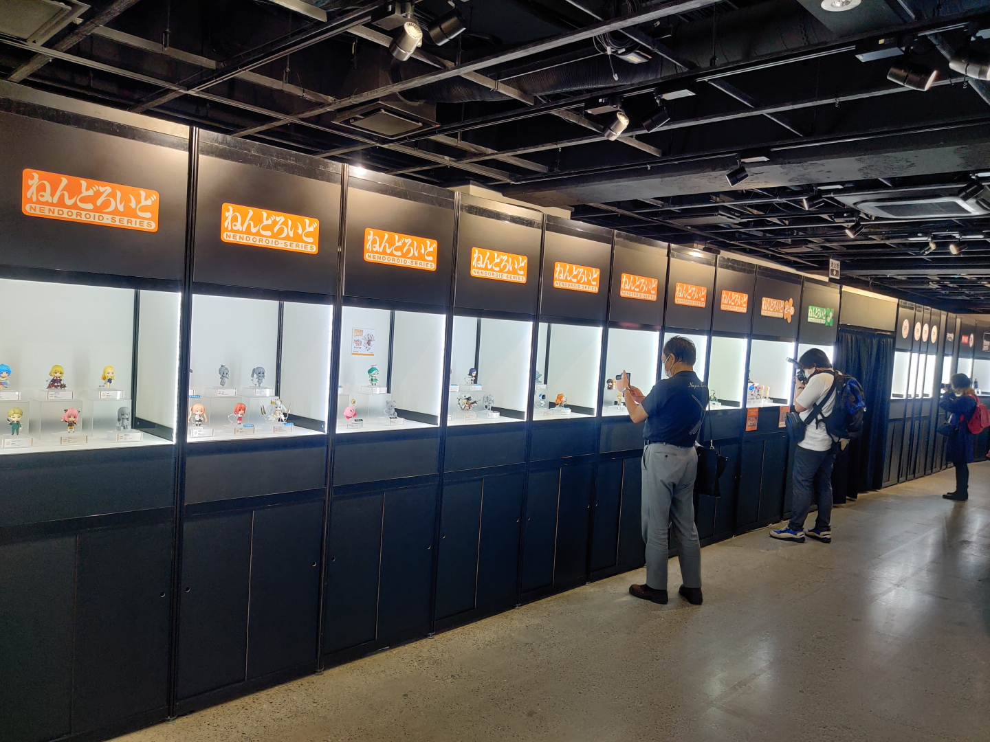 ねんどろいどコーナーは壁一面に展開