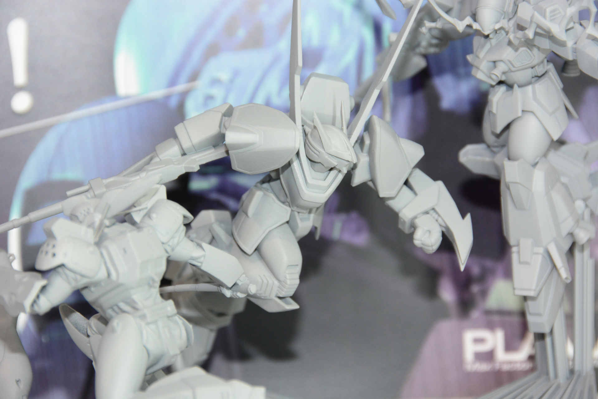 ライバルといえるザカール。こちらも2体セットでの発売となるだろうか