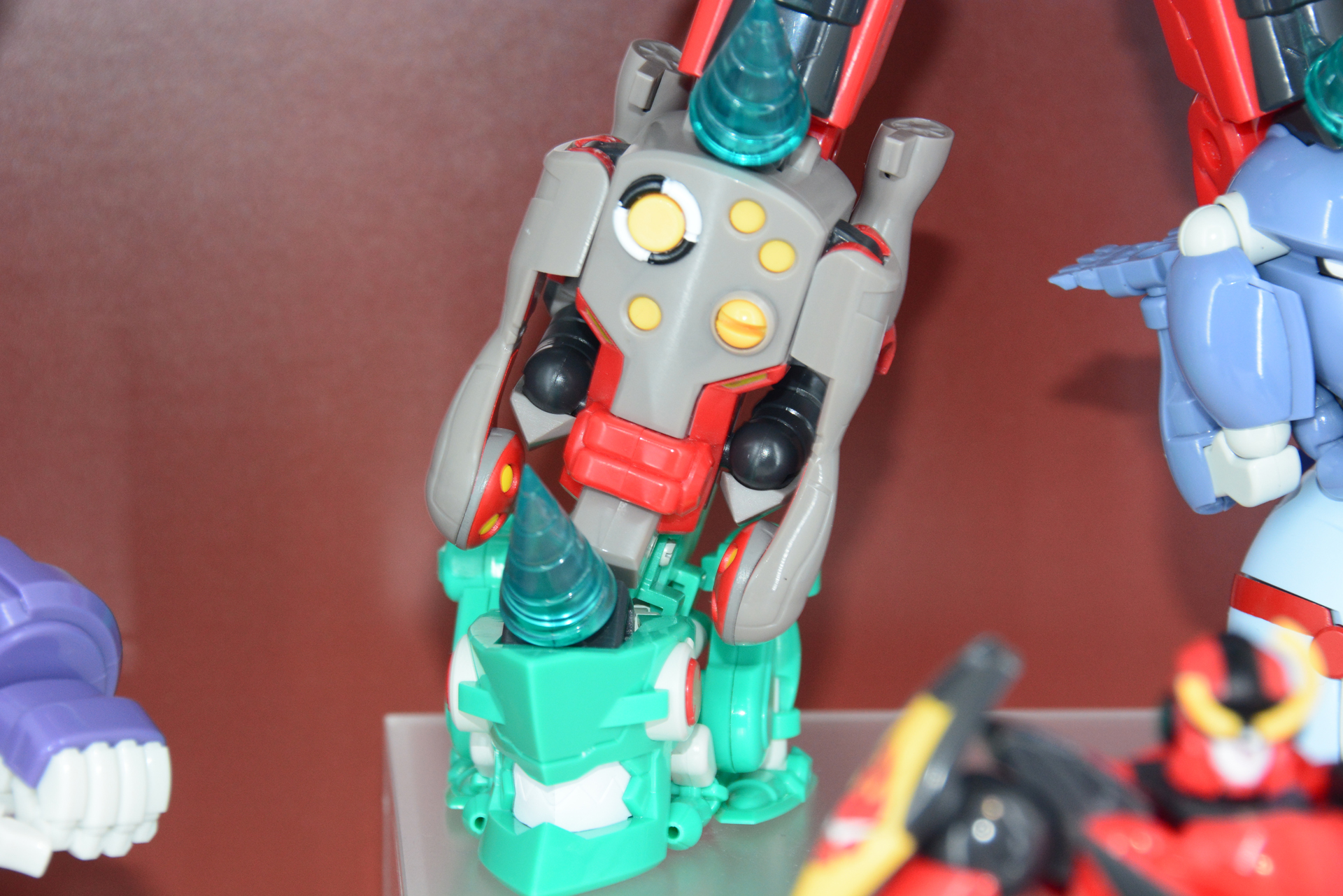 どのガンメンがどう合体しているか、予想するのも楽しい