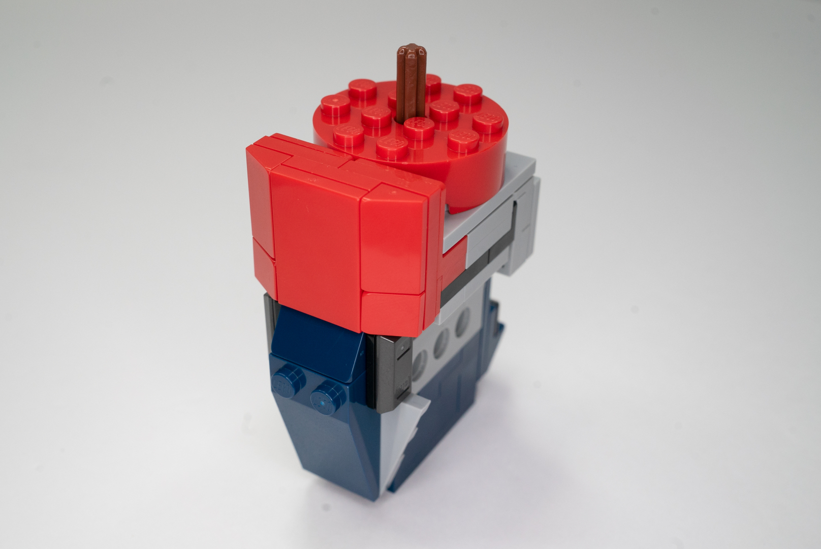 袋2では腹部が完成するので、袋1の胸部と合体させる。この胸部と腹部は360度回転可能だ