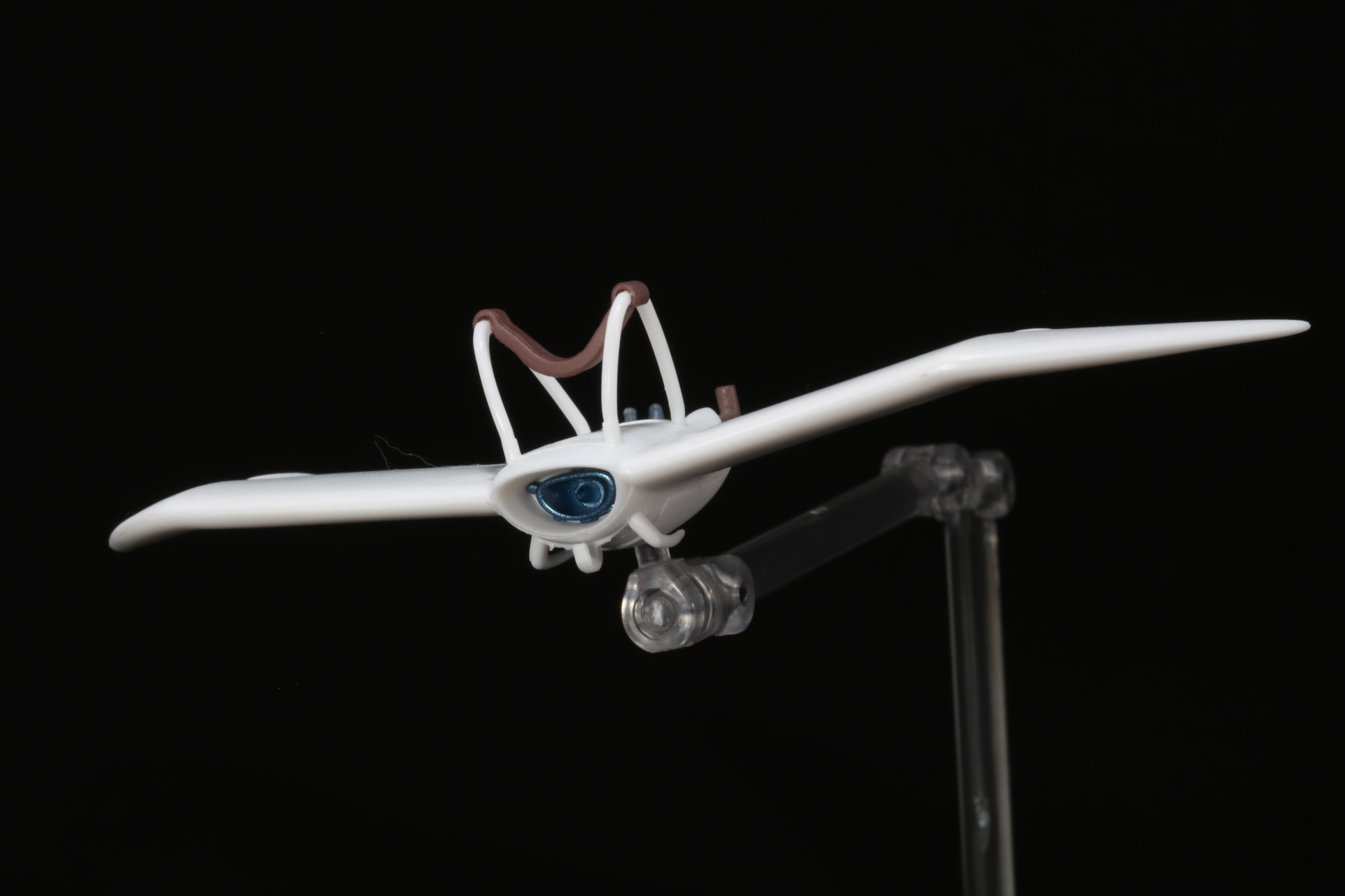 滑らかなラインと白のカラーリングが再現されている