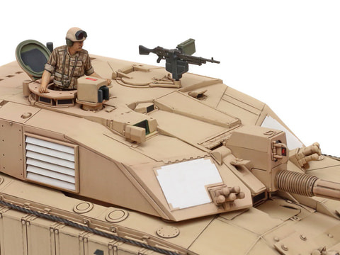 タミヤ、プラモ「1/48 イギリス主力戦車チャレンジャー2イラク戦仕様