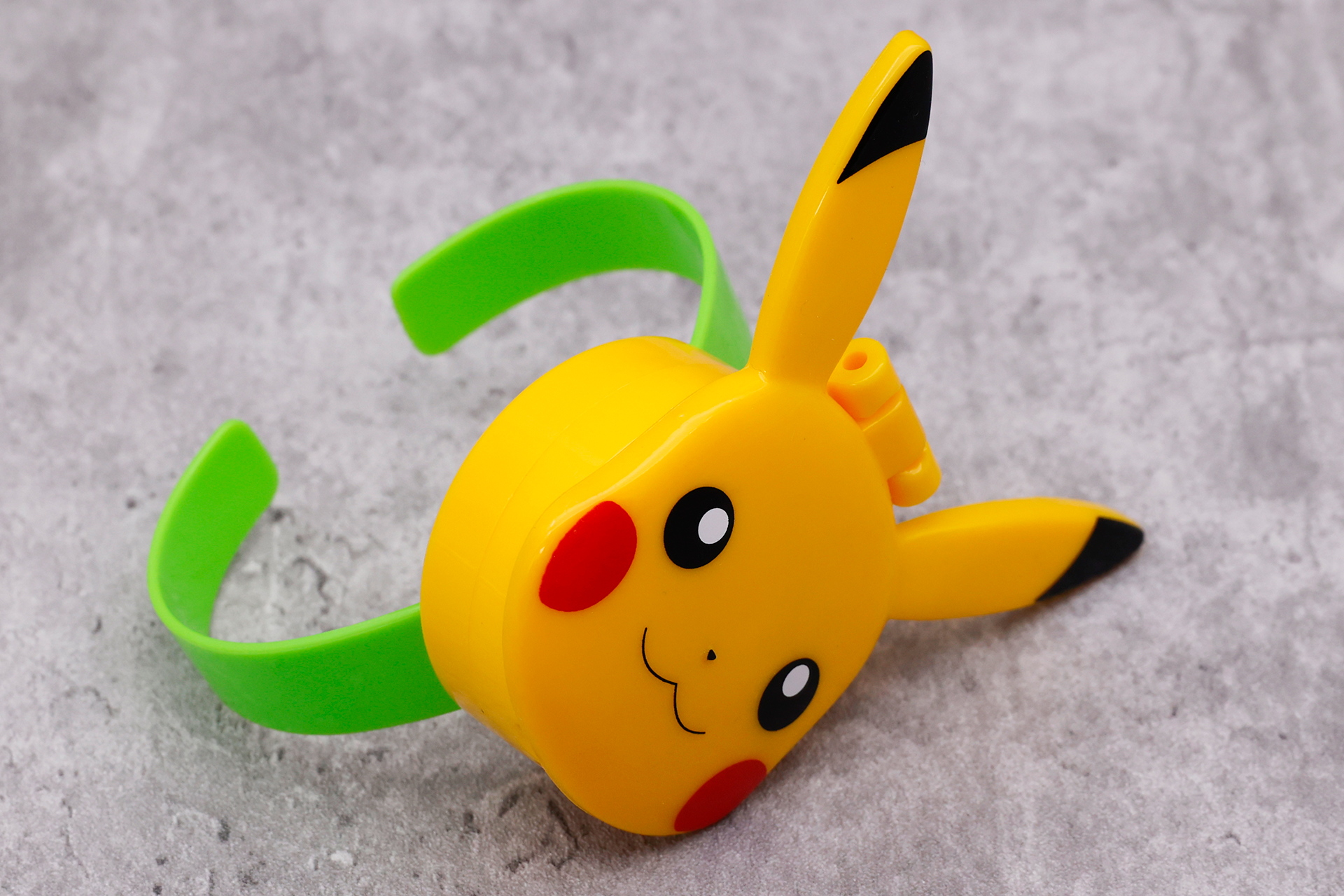 コンパスとしてだけではなく、アクセサリーとしても魅力的だ