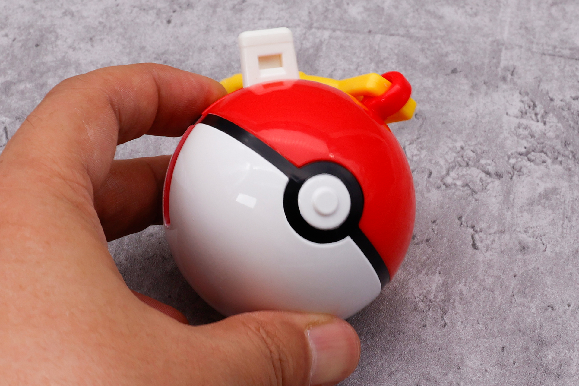 こちらは笛の部分を出したところ。白い部分を吹くと音が出る