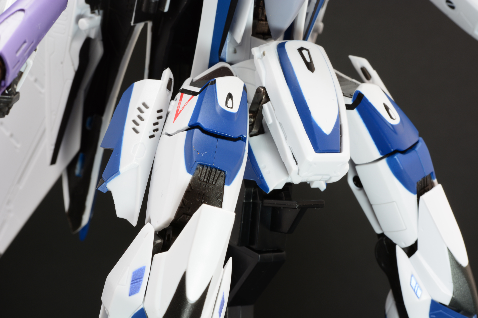 各所に戦闘機らしさが確認できる