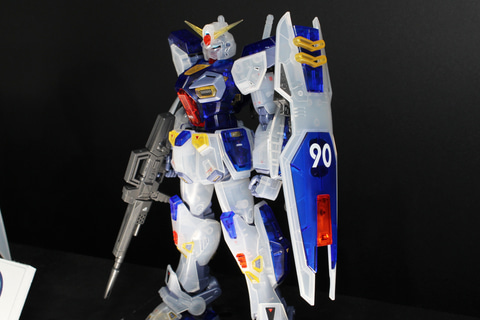 ガンダムベース限定商品　MG F90クリアカラー　部分塗装品 特別企画】【ガンダムベース撮り下ろし】「F90 A to Z PROJECT」で展開