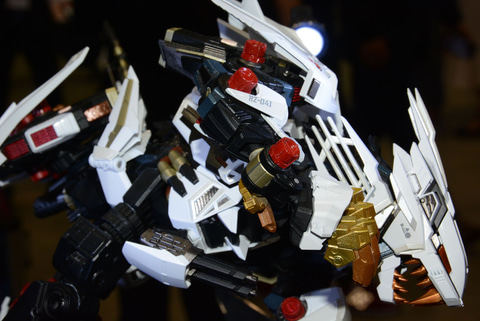 KOTOBUKIYA - ZA ゾイド　ライガーゼロ フィギュア 61hc-95AZXL._UF894,1000_QL80_.jpg