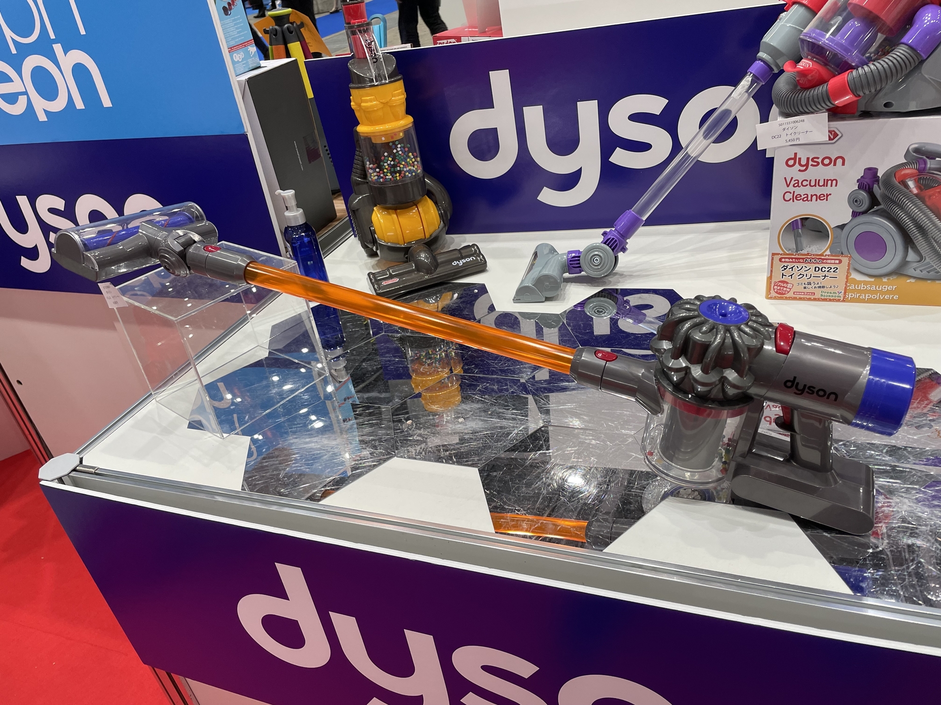 発売済みのダイソン掃除機のおもちゃシリーズ