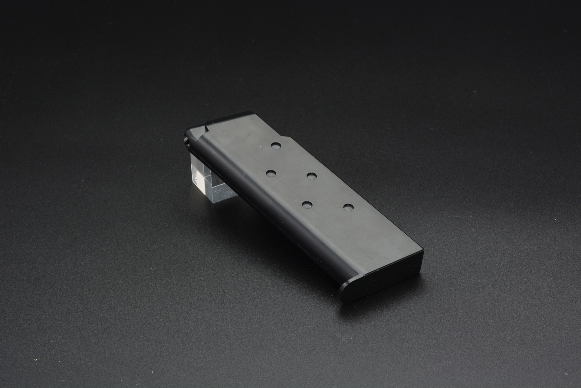 マガジンもフルサイズで再現