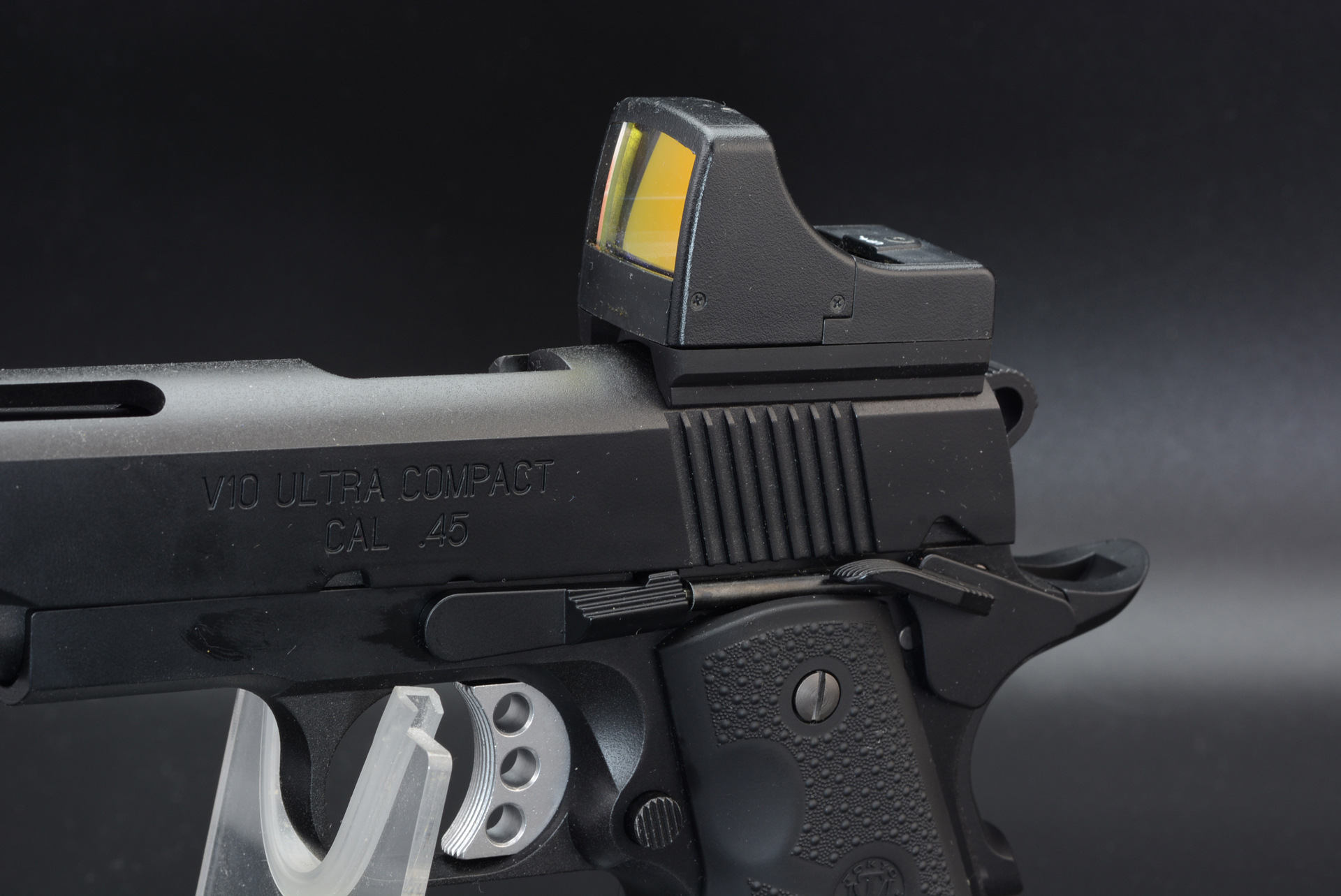 マイクロプロサイトを装着、より現代風のスタイルに