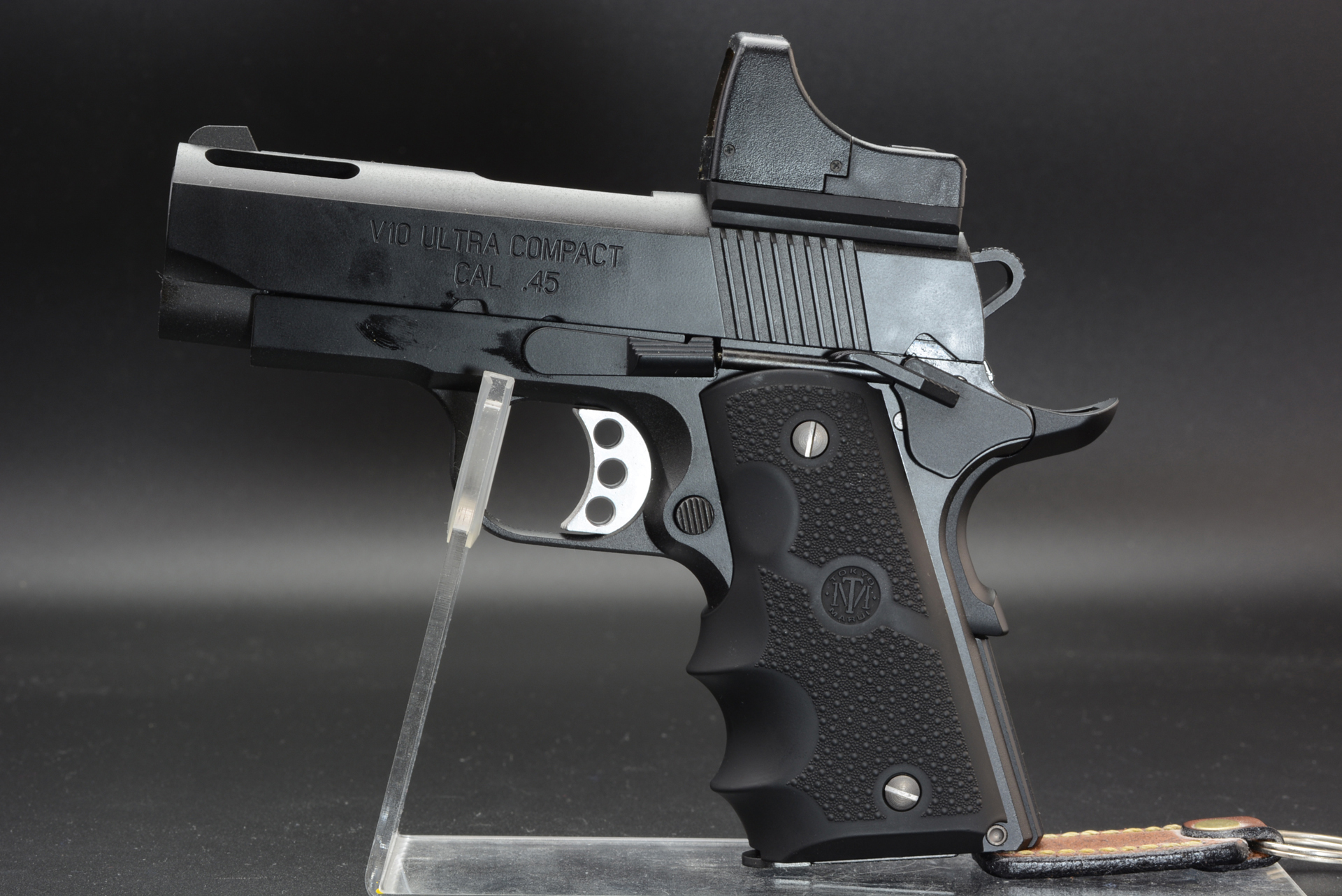 マイクロプロサイトを装着、より現代風のスタイルに