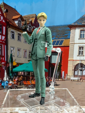 SPY×FAMILY」、ロイドとヨルの「S.H.Figuarts」デコマス初公開
