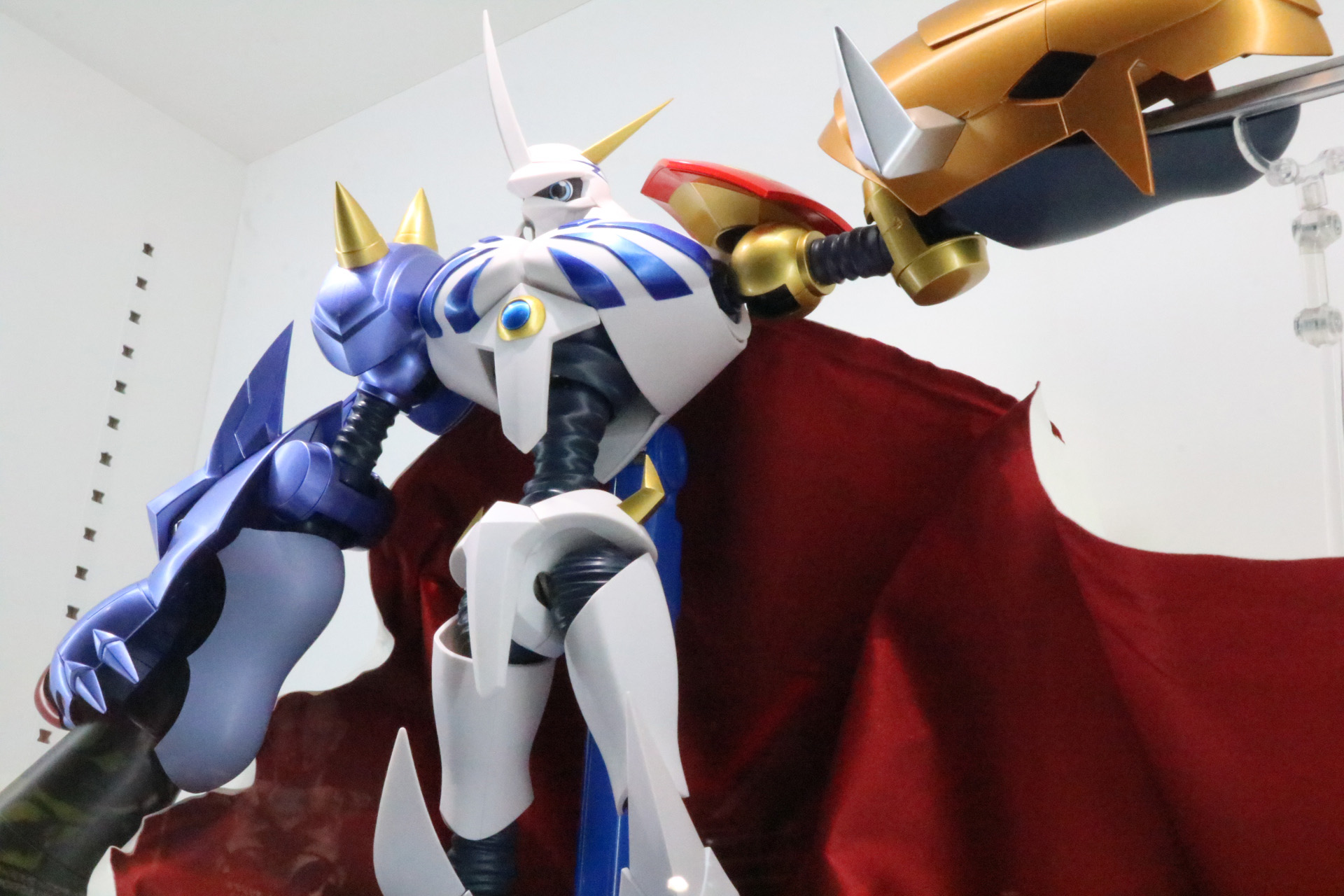 あおり視点はよりダイナミックな印象に