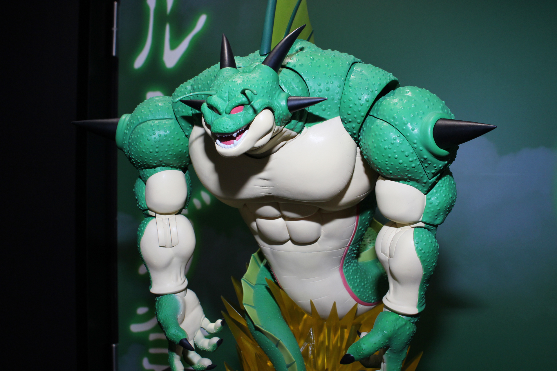 アクションフィギュアとなったポルンガ。腕や口などが可動する予定