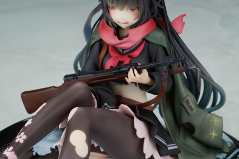 ドルフロ」、一○○式の重傷姿がフィギュア化！ 予約開始 - HOBBY Watch