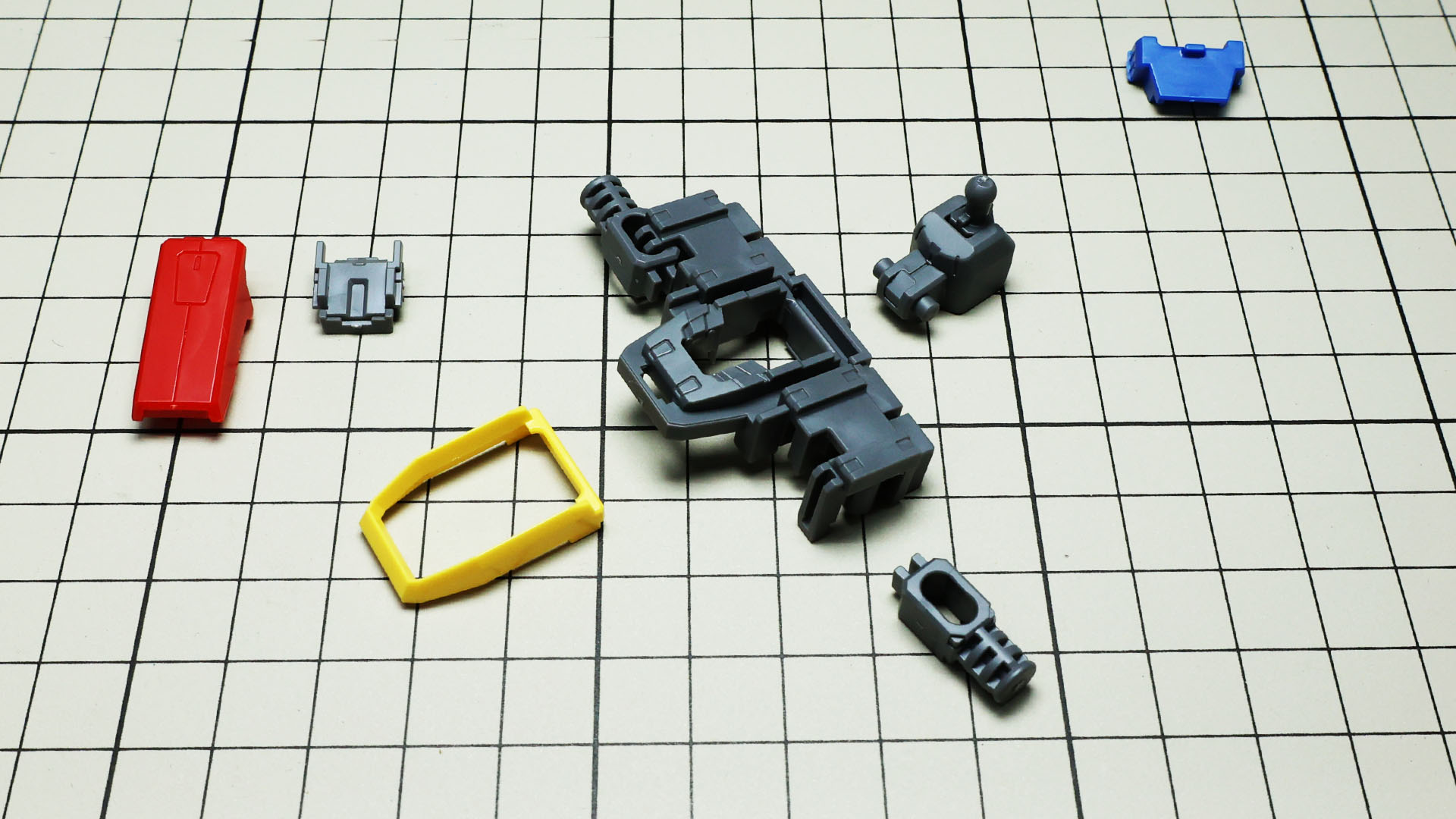 ボディ上面の肩部と首の基部を組みます