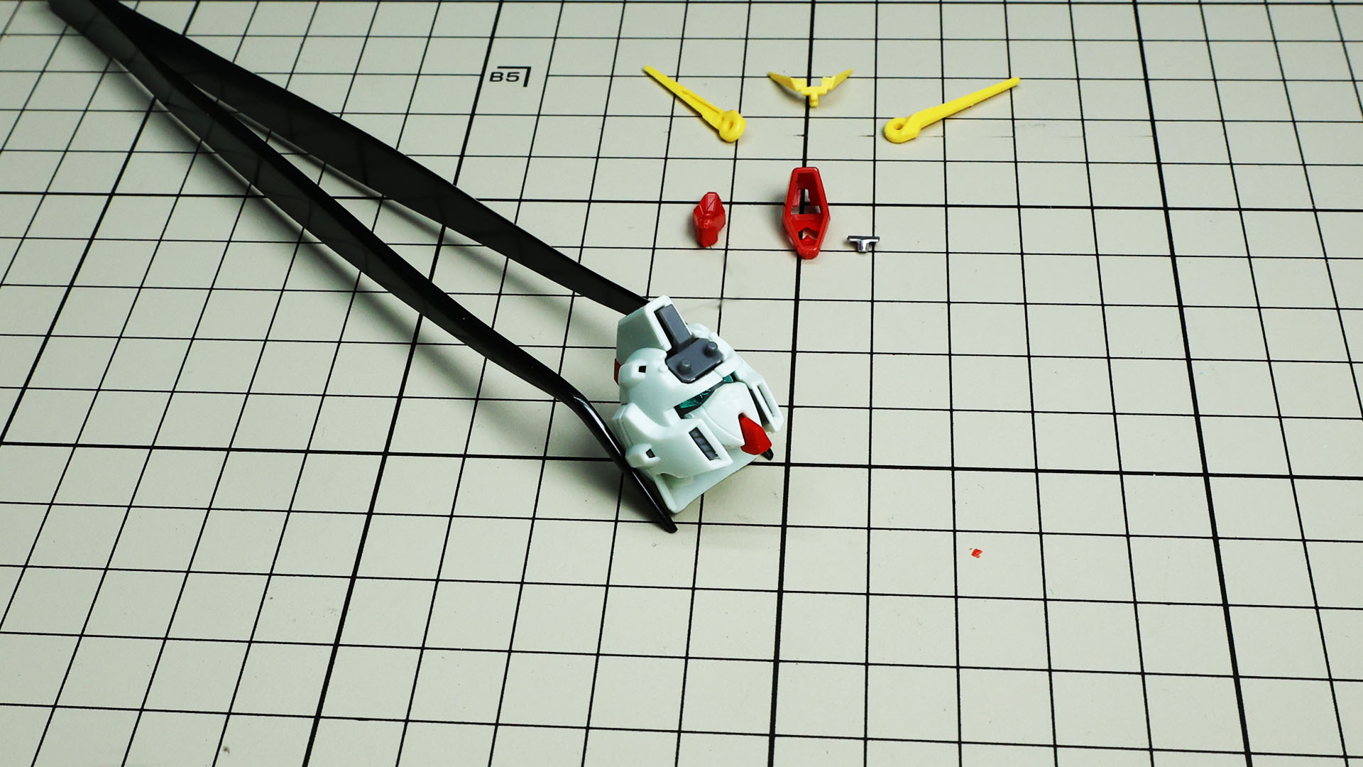 外装を取り付けていくと雰囲気が出てきます