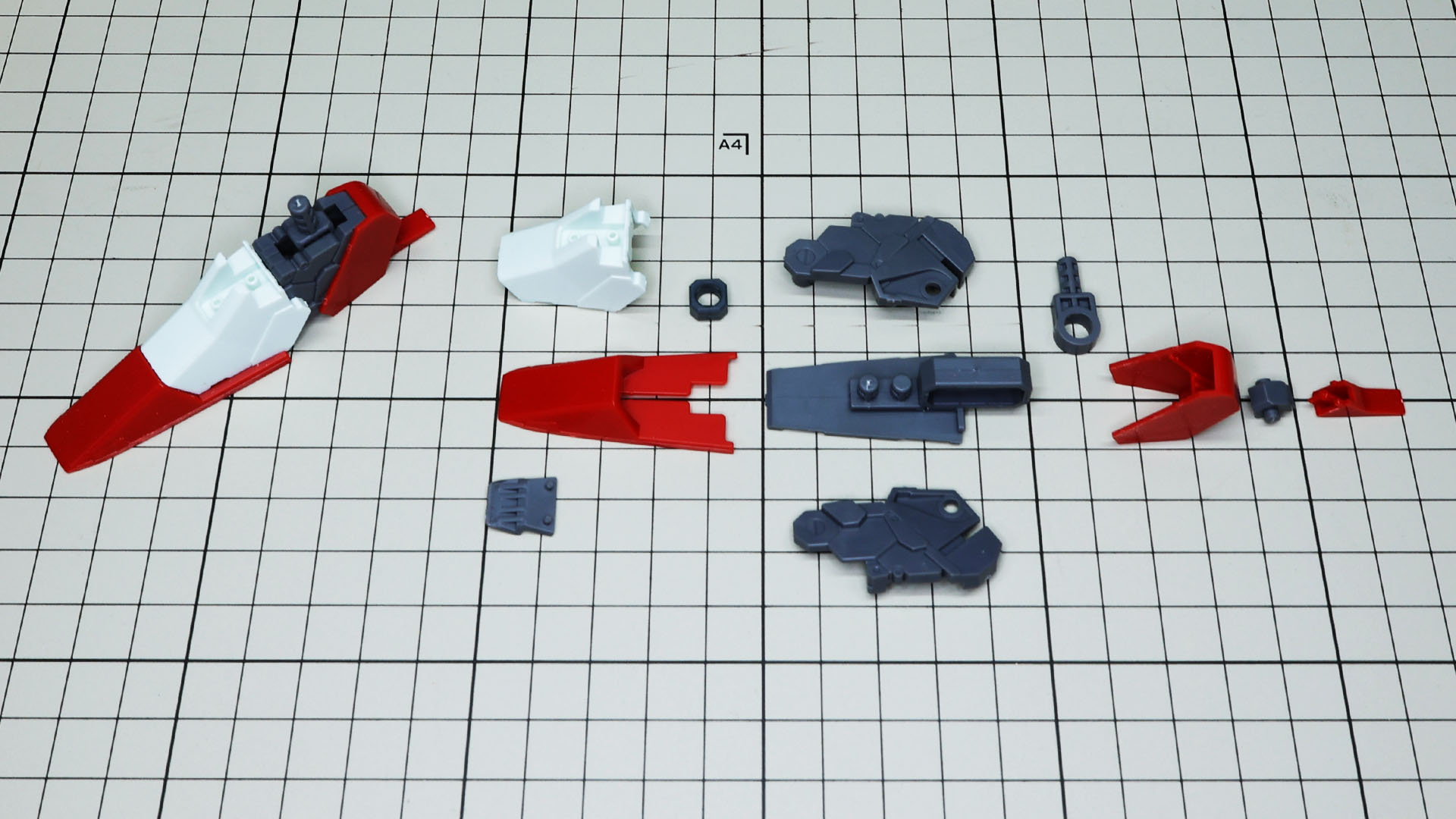 変形する前提もあるので前後に細長いソール